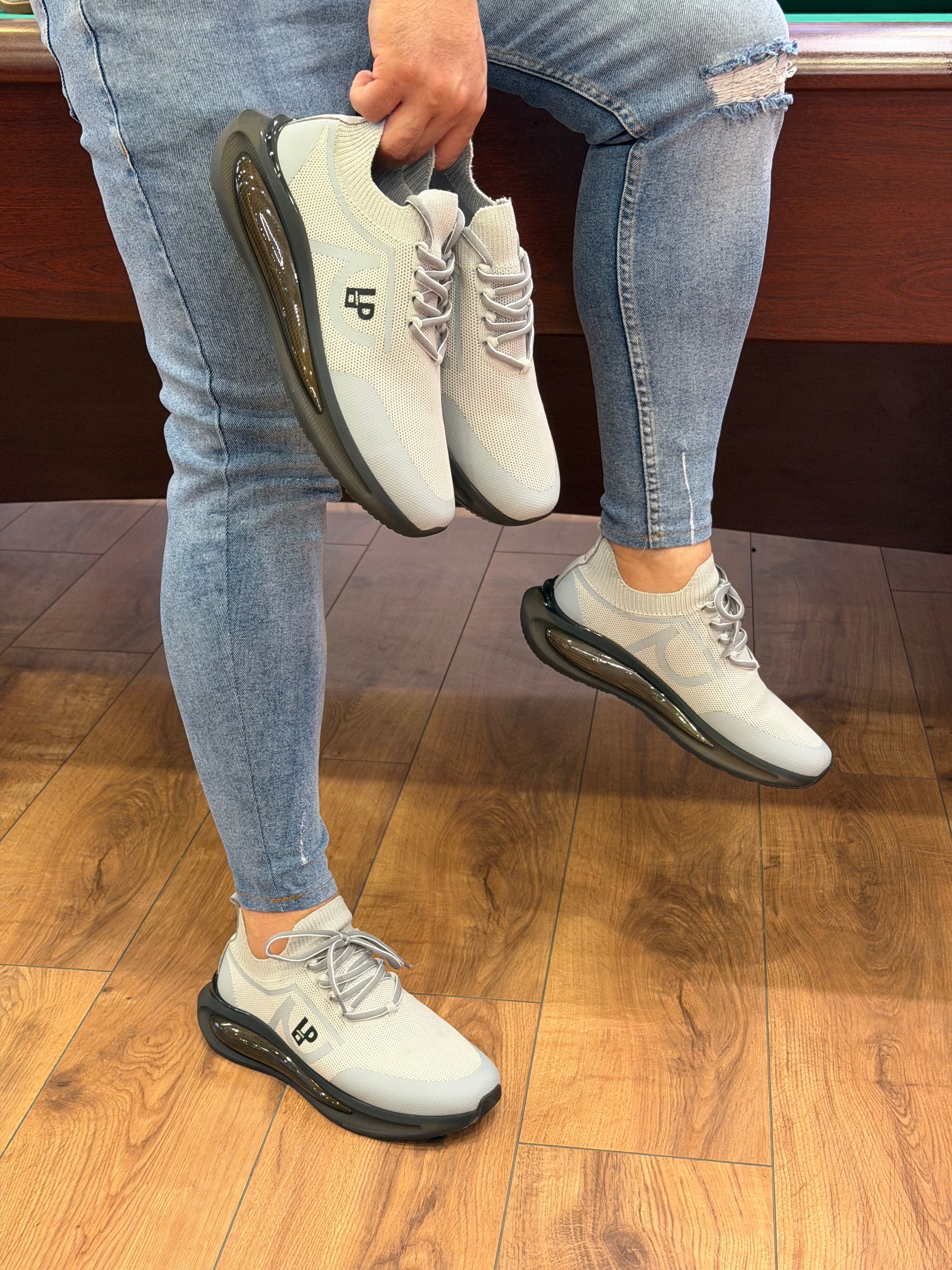 1112 TRİKO SNEAKERS