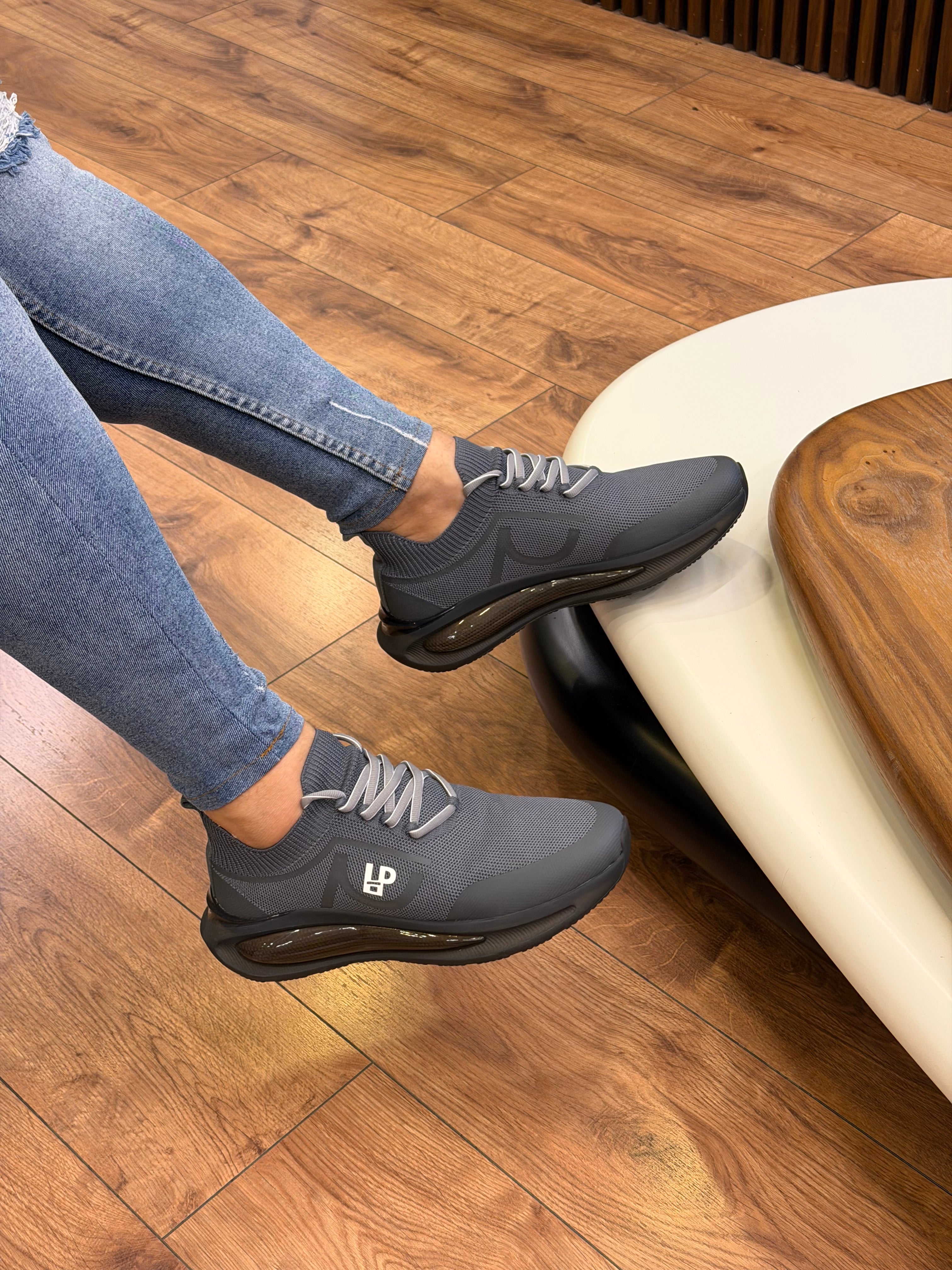1112 TRİKO SNEAKERS